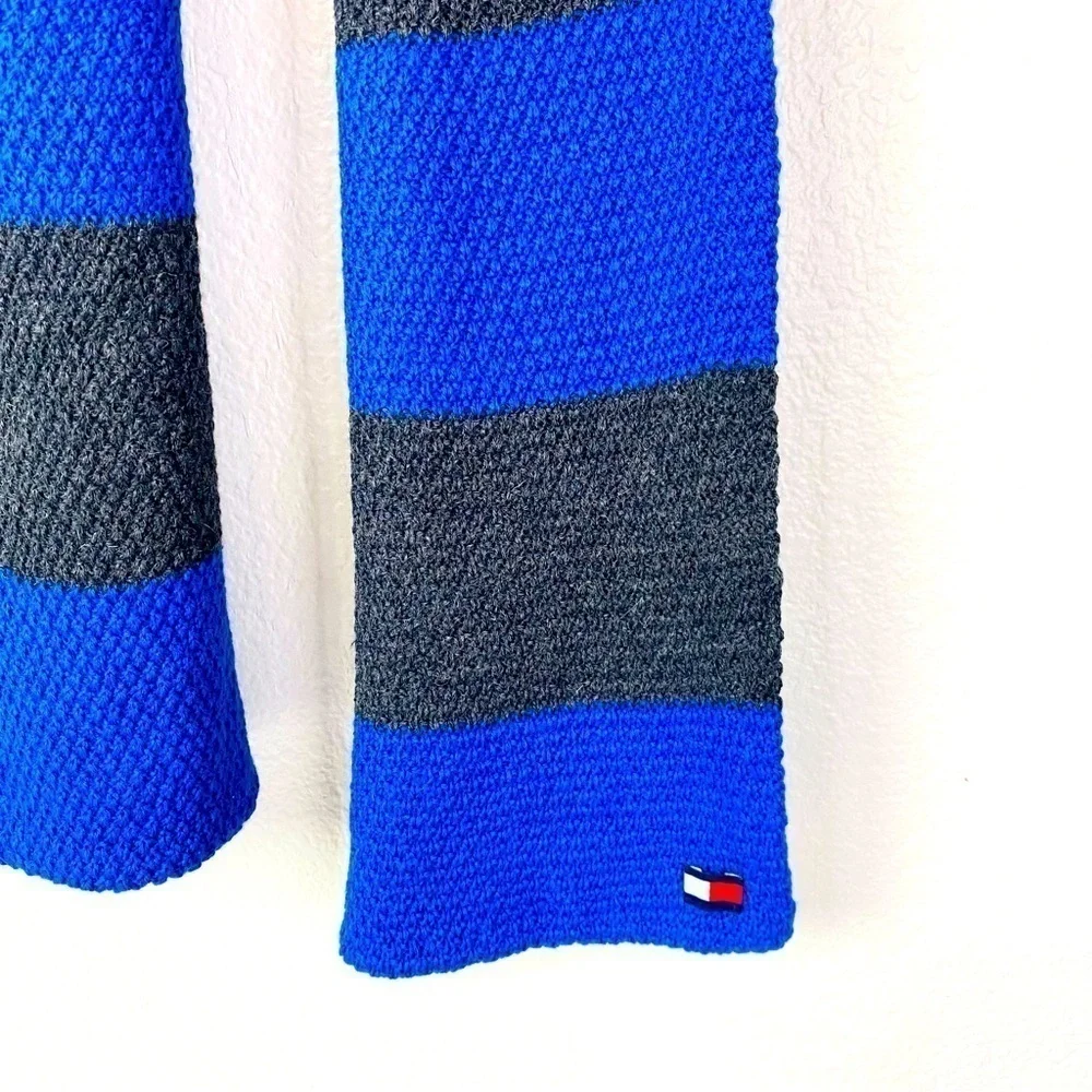 Tommy Hilfiger Wool Blend Reversible Color Block Scarf 10“ x 70“